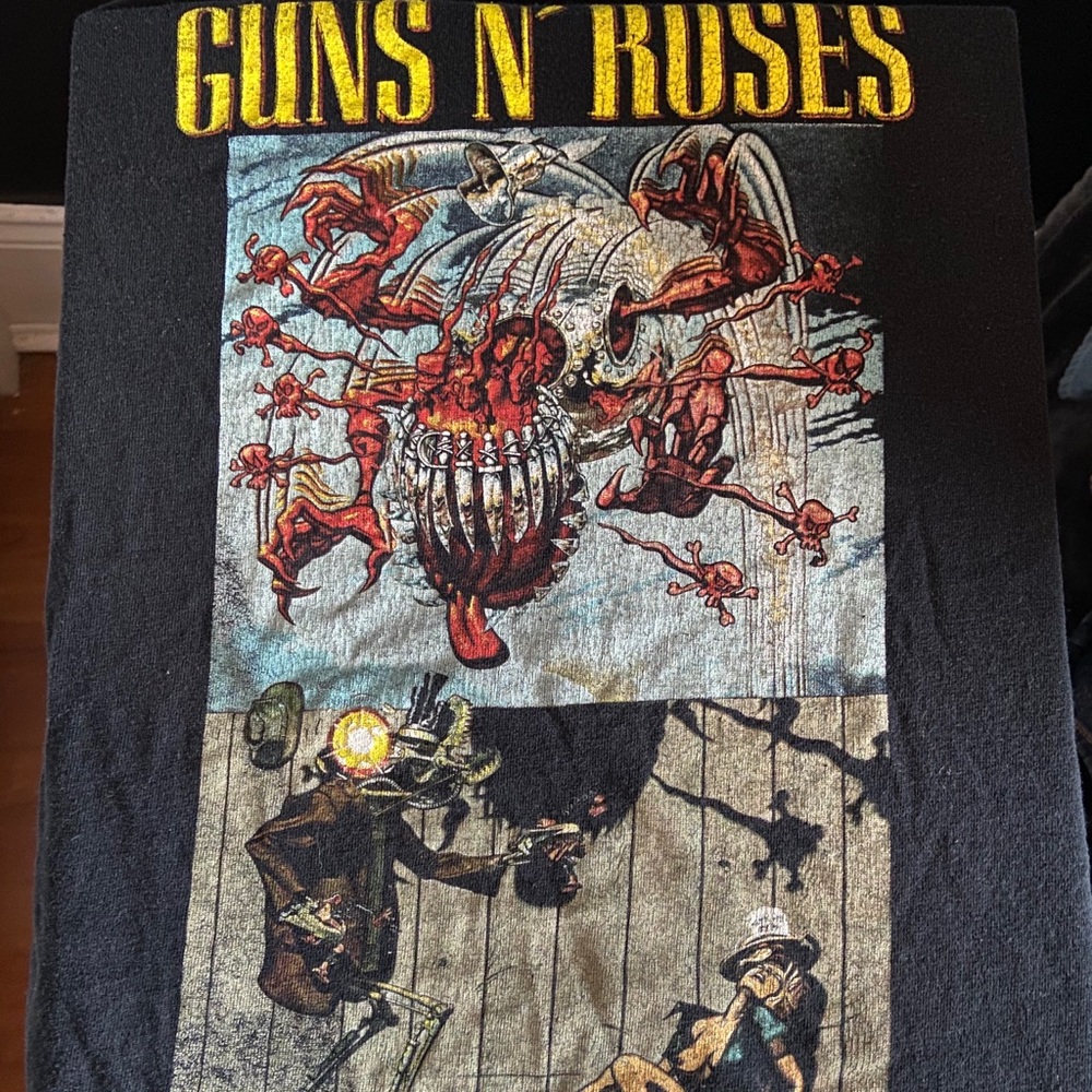 Guns N’ Roses long sleeve tshirt